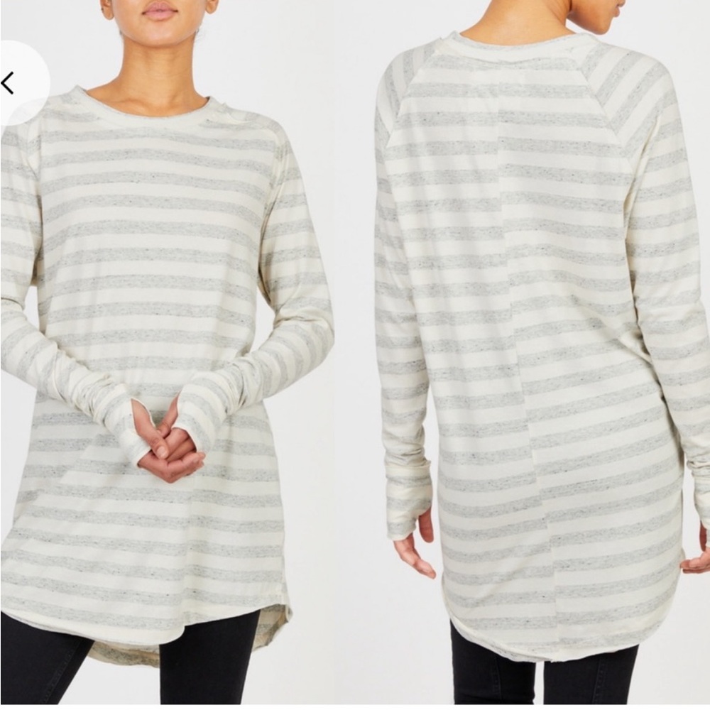 WE THE FREE Gray Striped Thumbhole Tunic Long-sleeved Top